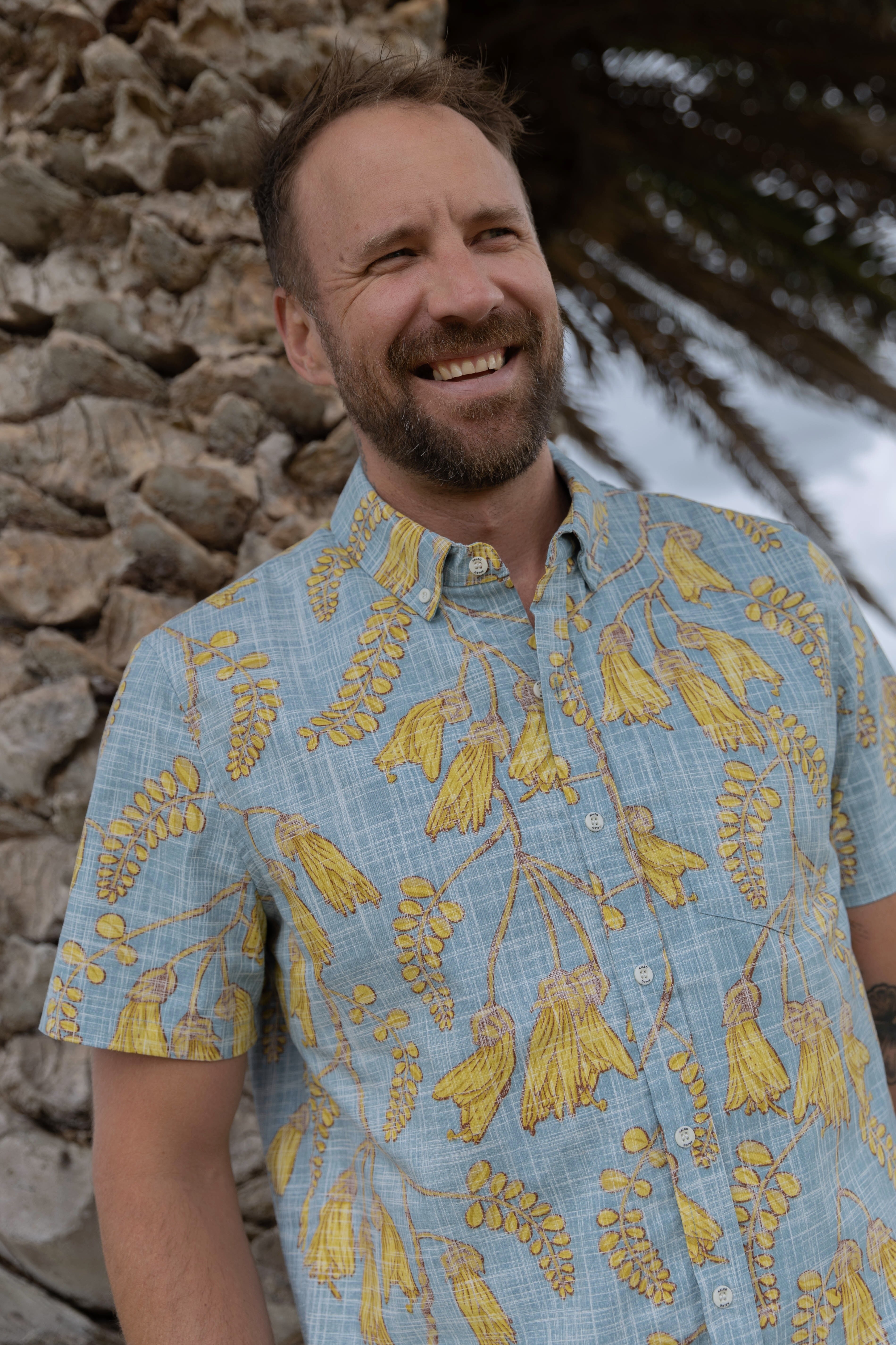 Kōwhai Mens Kiwi Classic Short Sleeve Shirt