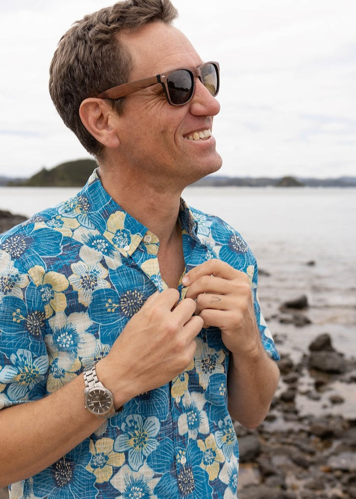 NZ Hibiscus Kiwi Classic Short Sleeve Mens Shirt