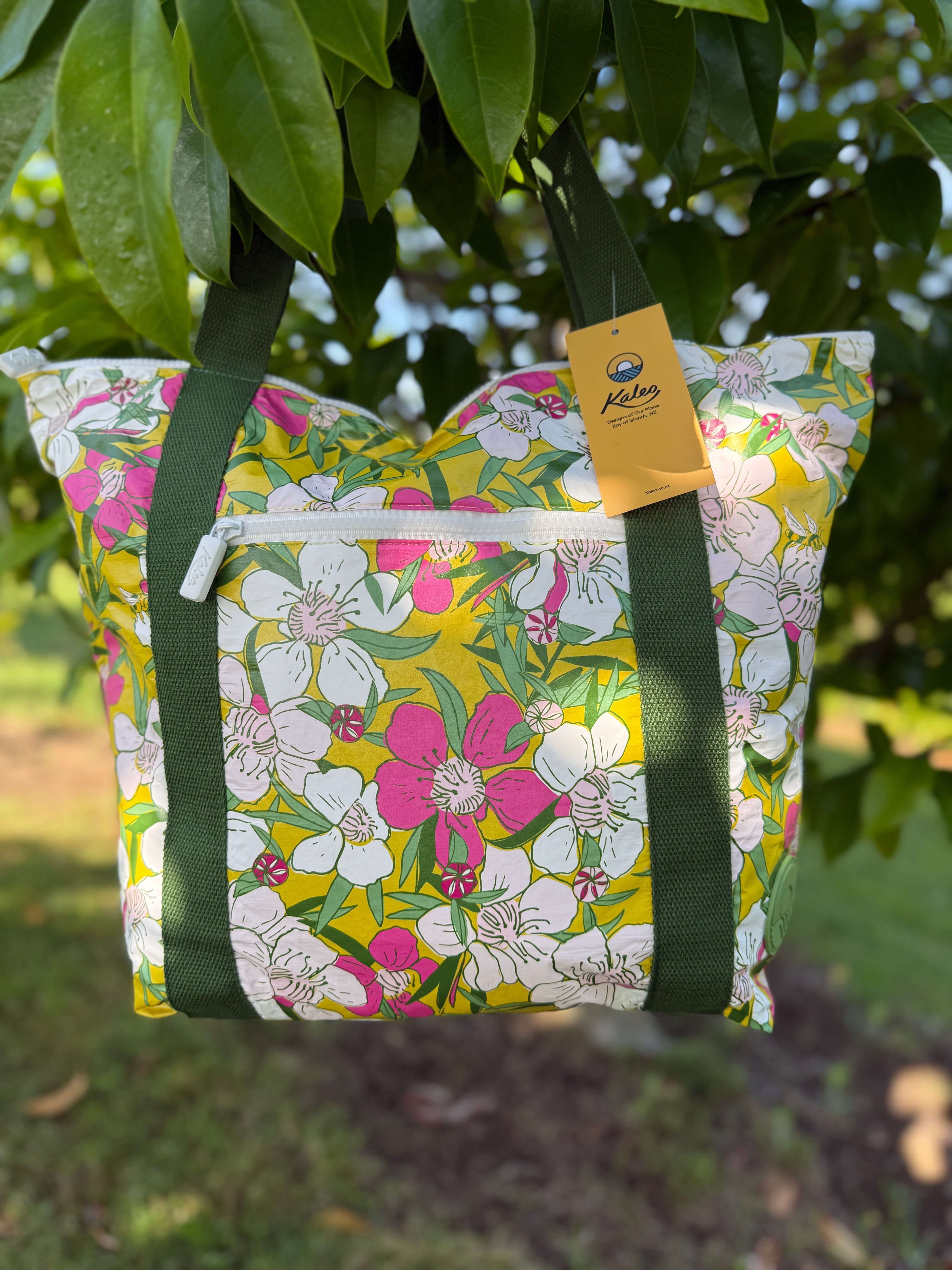 Mānuka Splashproof Tote