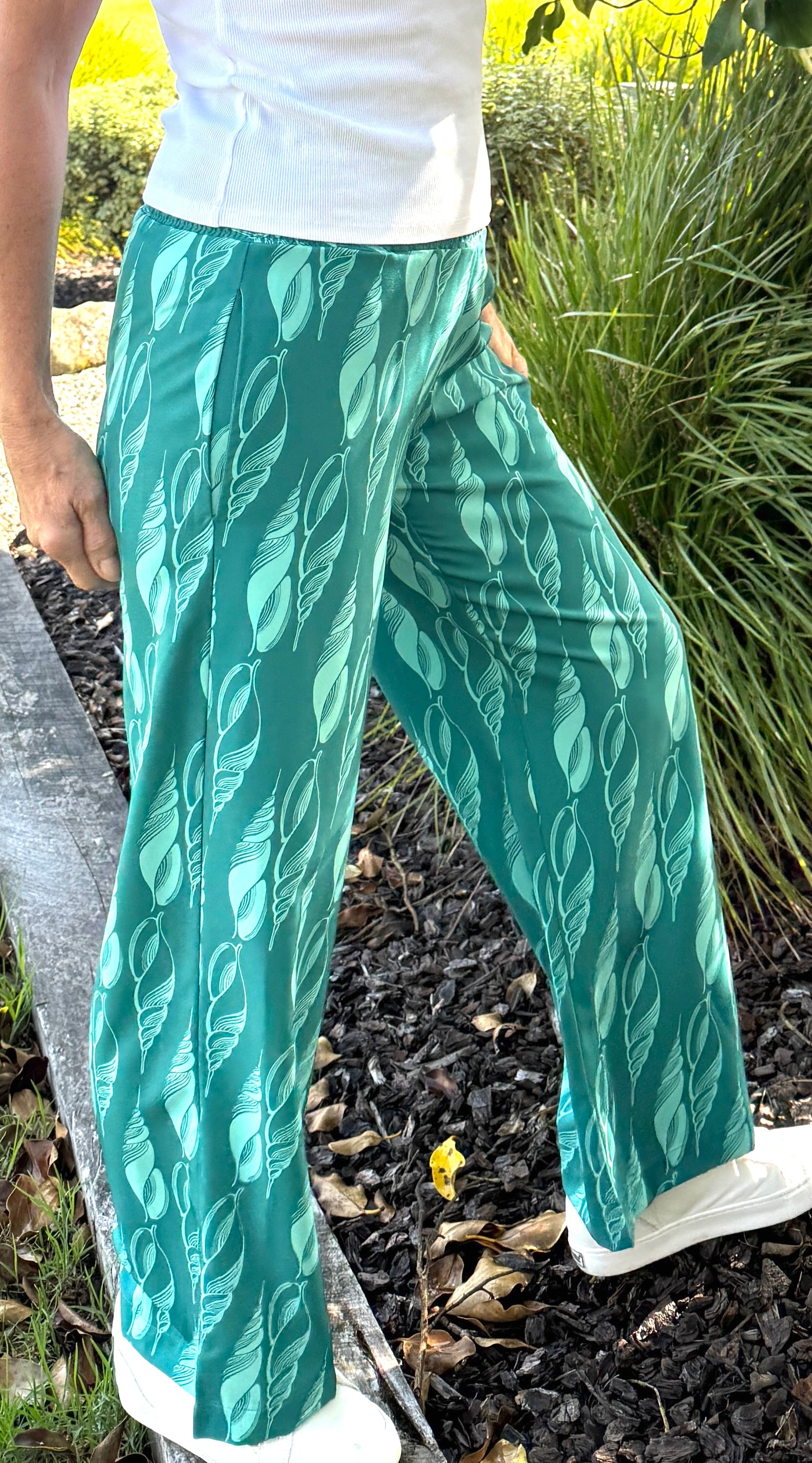 Volute Shell Flowy Pants