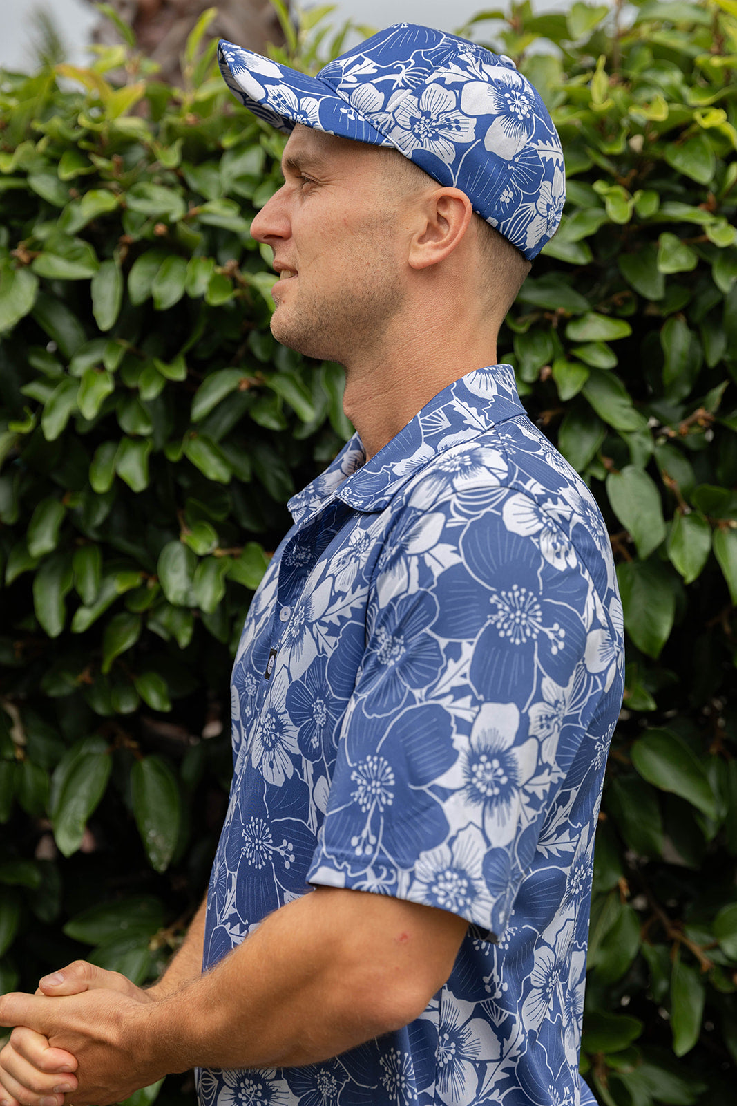 Accessories NZ – Hibiscus print cap, NZ-designed wearable art by Kaleo; blue floral hat, unique Kiwi gift and New Zealand souvenir