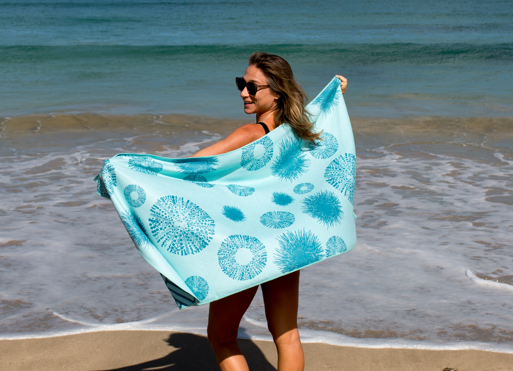 Kaleo Kina Cool Beach Towel