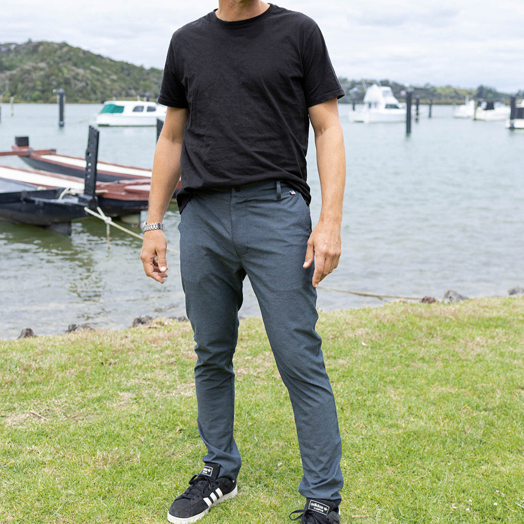Men’s blue chino pants with 4-way stretch. Comfortable slim-fit trousers for everyday wear, work, or casual outings in New Zealand style.