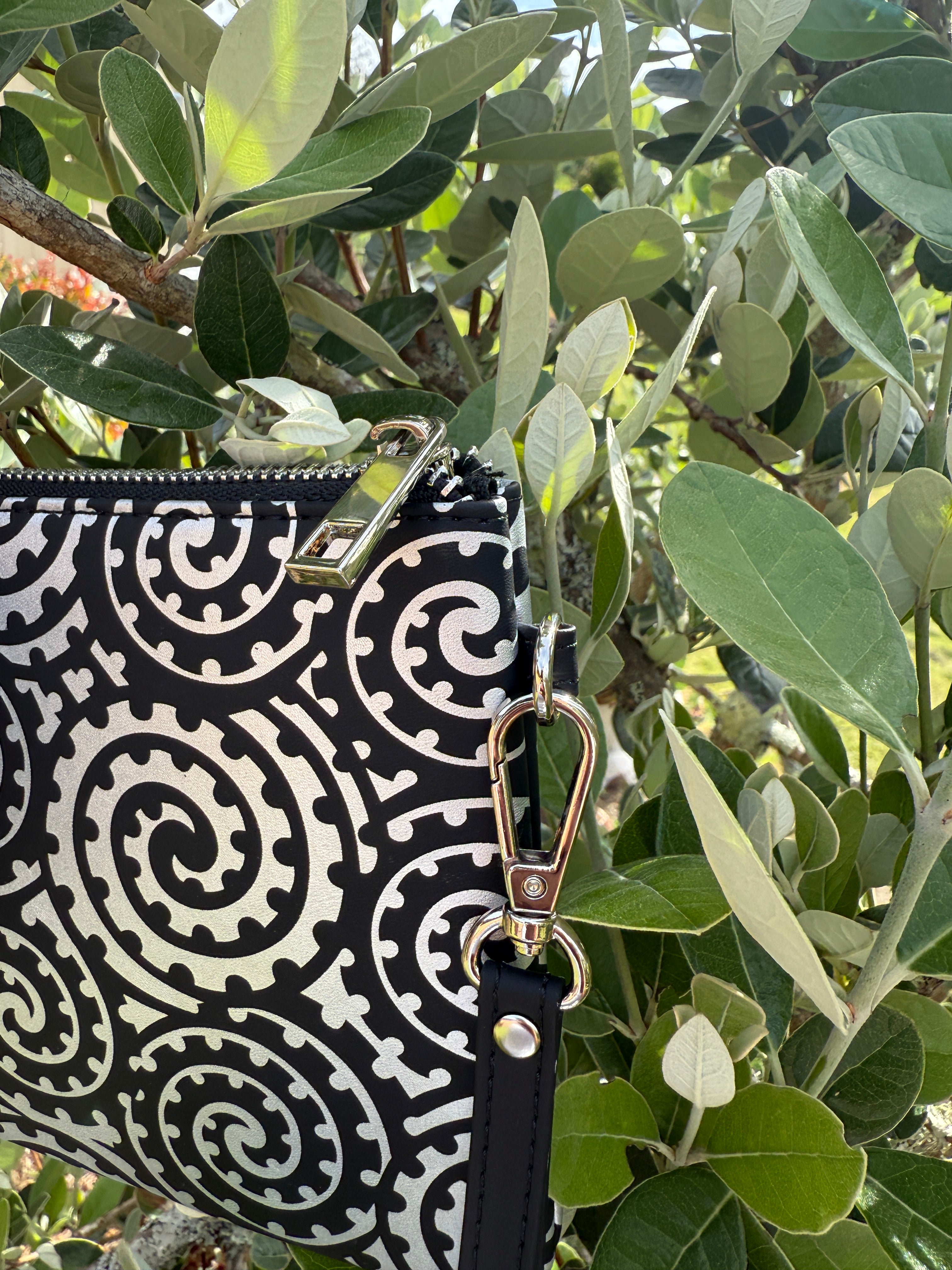 Takarangi Silver Wristlet Purse