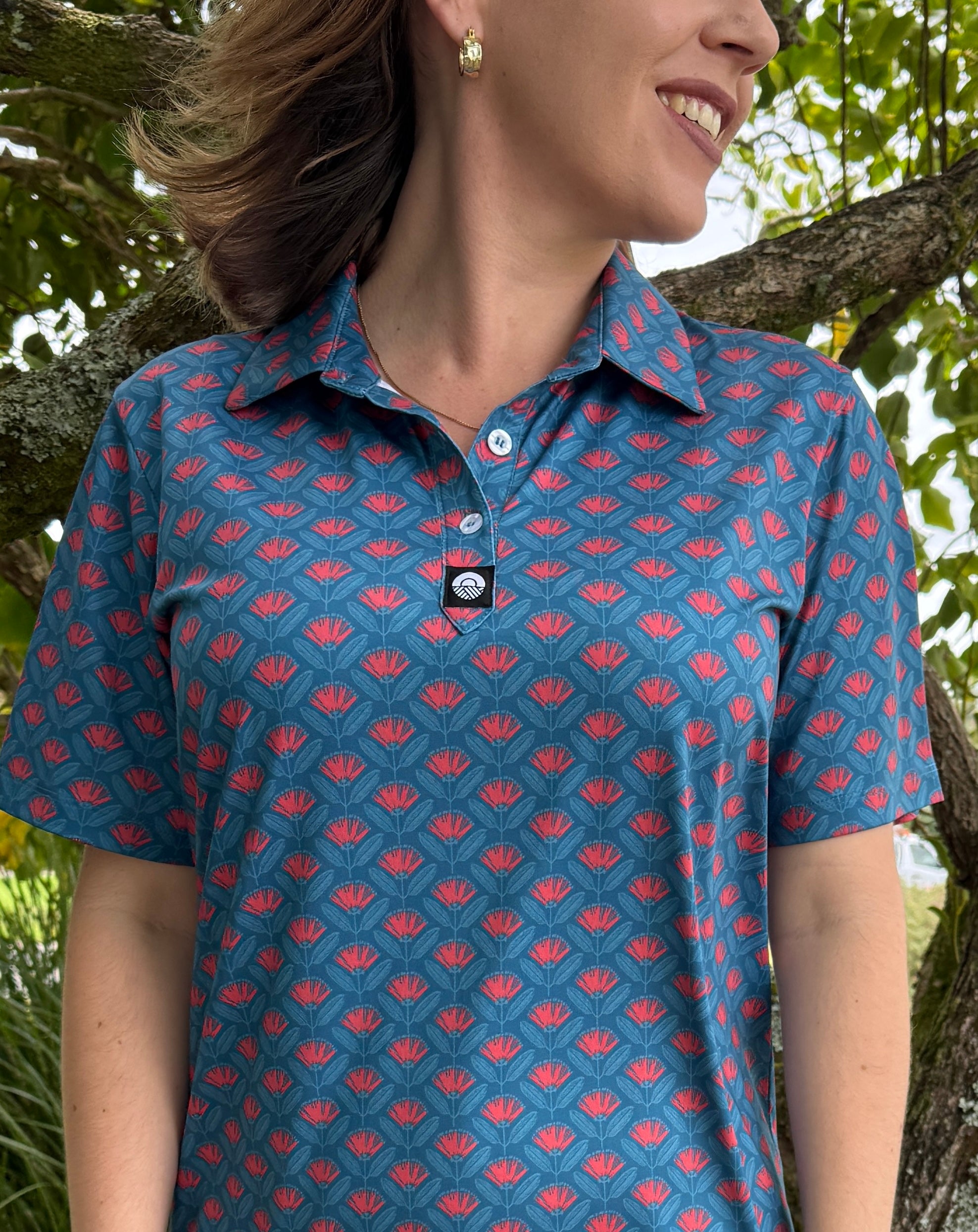 Womens Pōhutukawa Golf Polo- Red & Blue