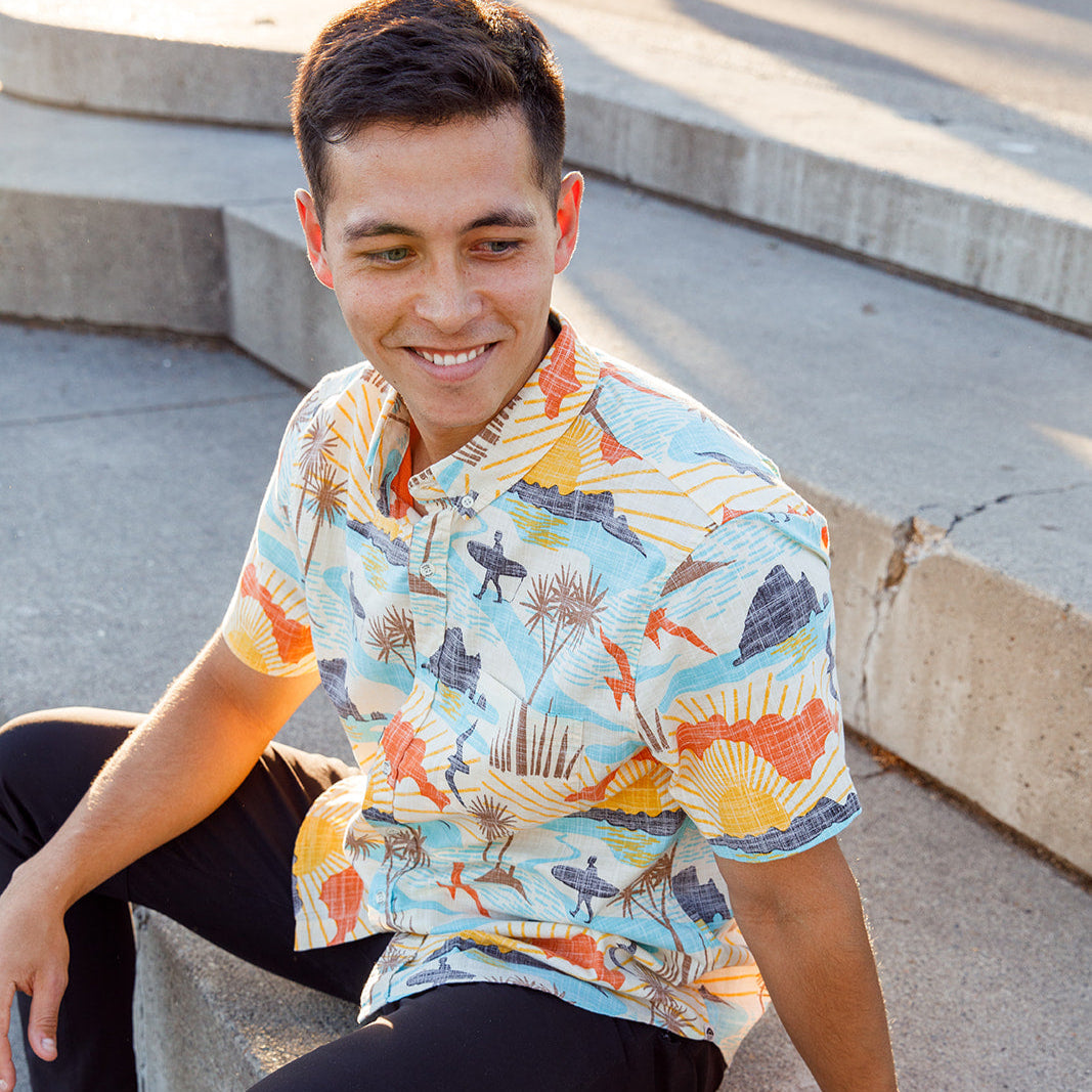 Kaleo BOI Beach men’s Kiwi Classic short sleeve shirt with vibrant coastal New Zealand print, lightweight casual summer shirt.