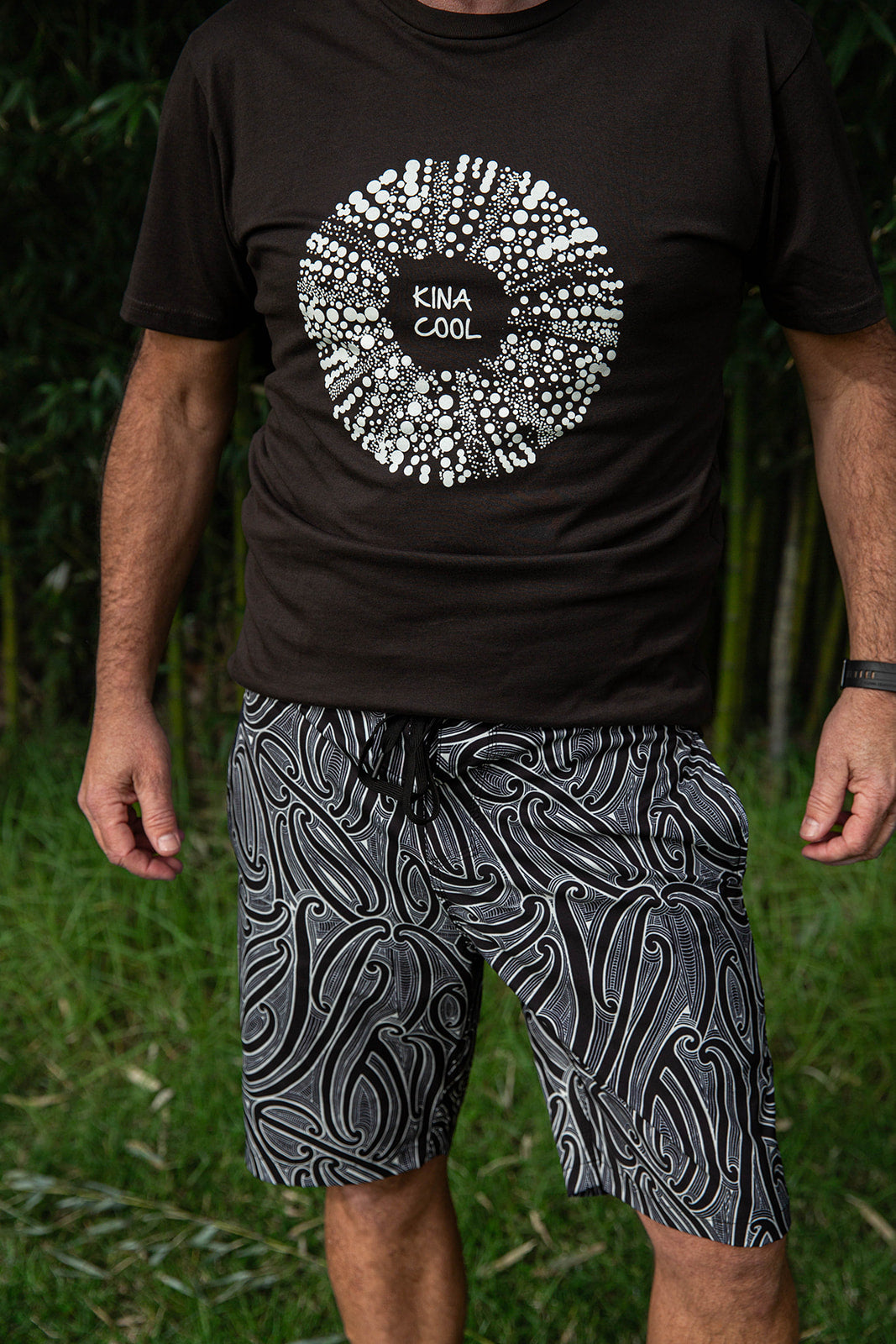 Kaleo Kowhaiwhai Men’s Boardshorts featuring Māori inspired black and white pattern, lightweight quick-dry swim shorts perfect for NZ beach and summer wear