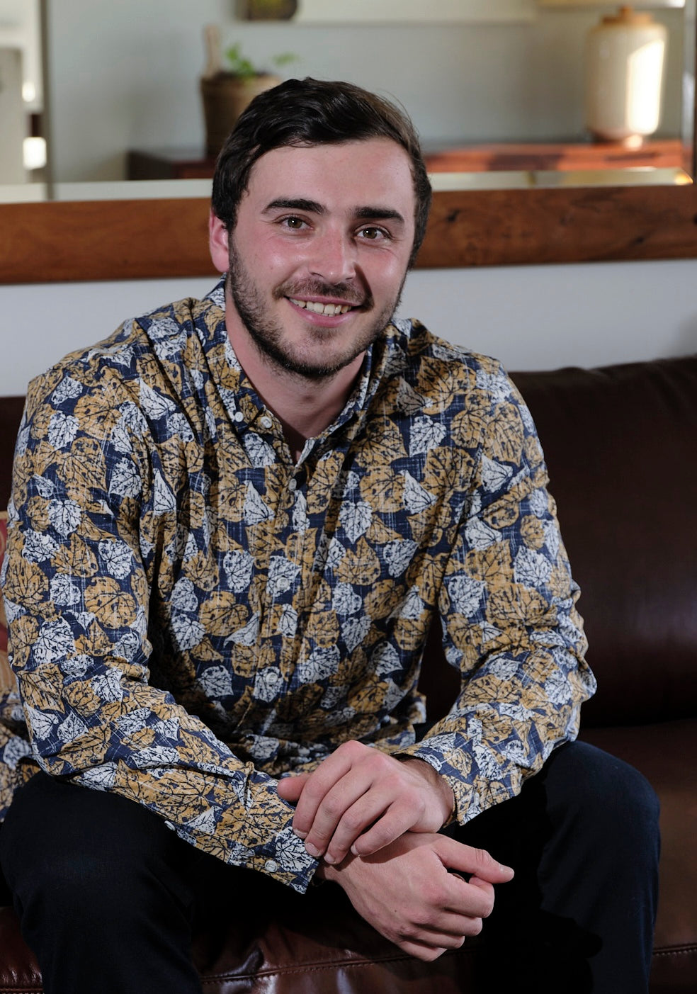 Men’s Kawakawa Kiwi Classic long sleeve shirt featuring NZ native kawakawa leaf print – stylish and breathable men’s shirt by Kaleo