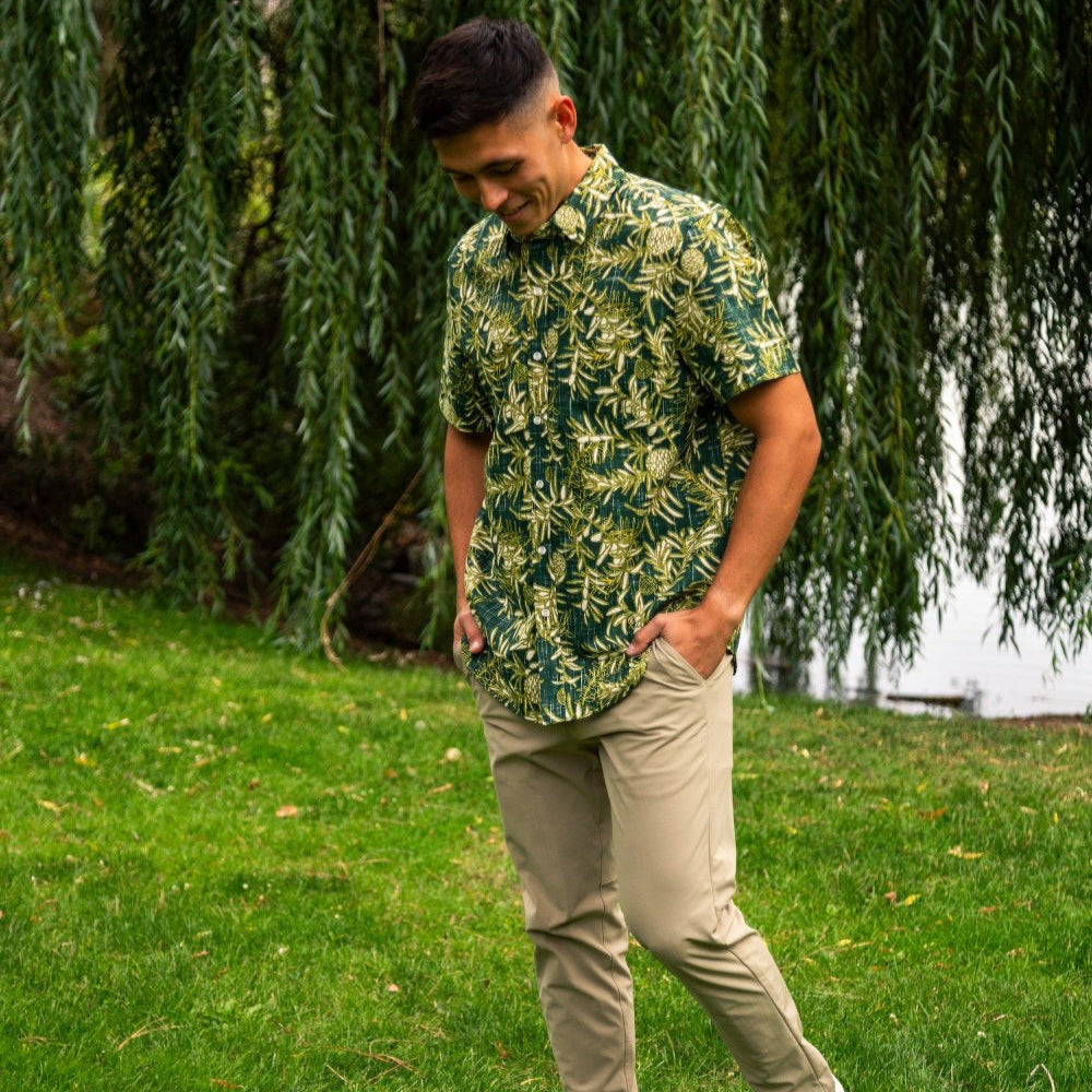 Men’s short sleeve shirt New Zealand – Kiwi Classic with Kauri leaf print, NZ-designed smart casual menswear by Kaleo; premium, wrinkle-free, easy-care.