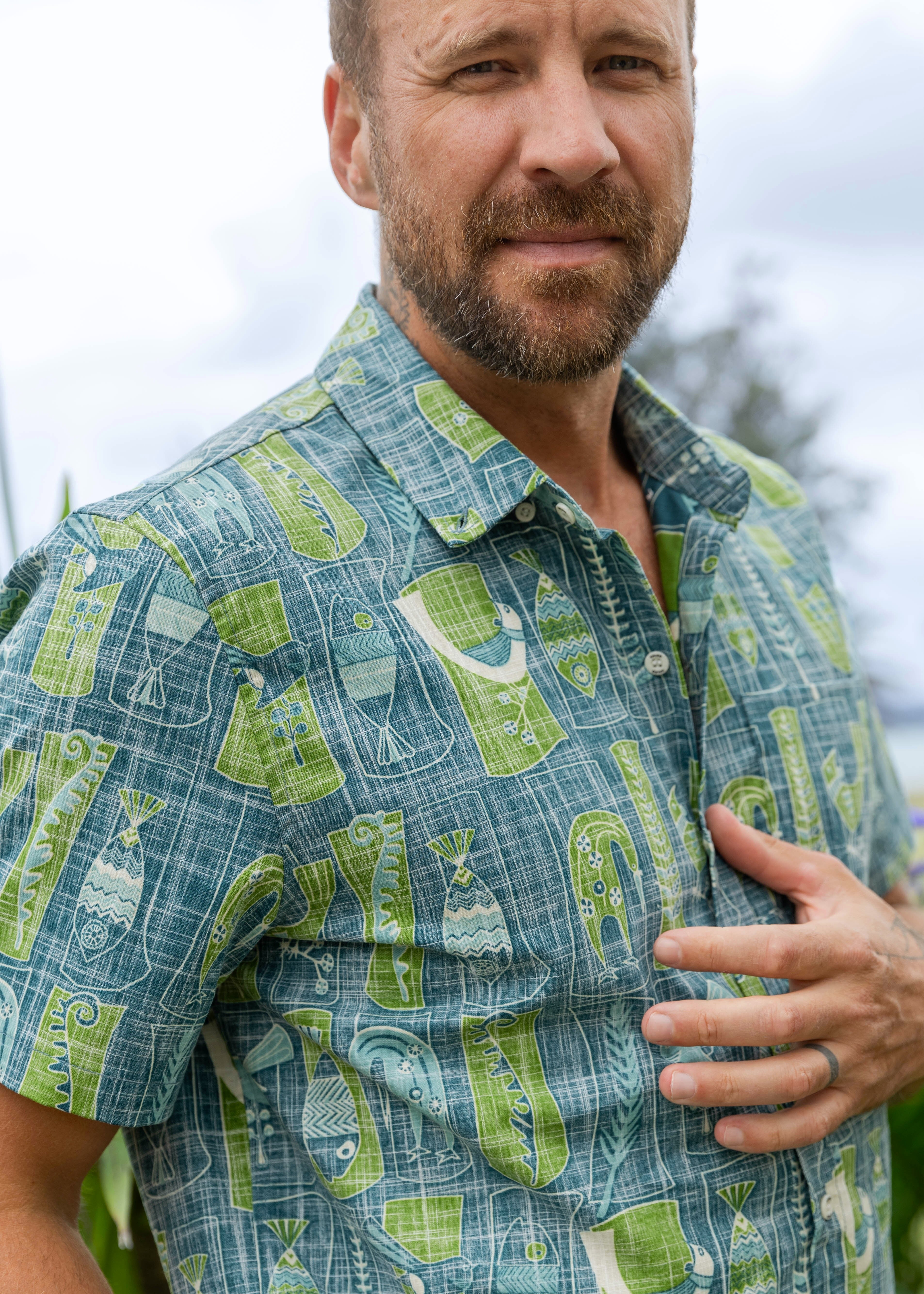 Men’s short sleeve shirt New Zealand – Mid-Century Kiwiana print, Kiwi Classic smart casual menswear with original NZ design by Kaleo