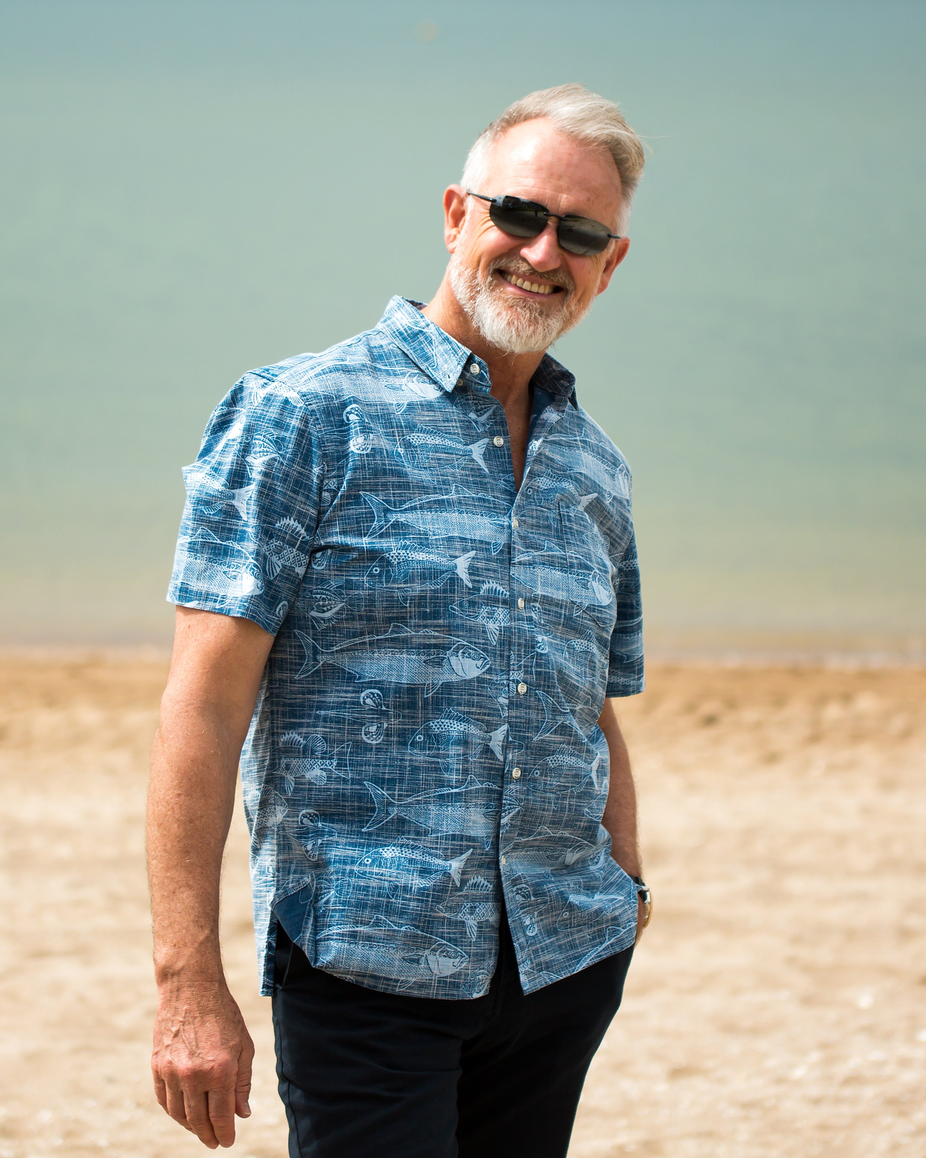 Kaleo BOI Catch Kiwi Classic men’s short sleeve shirt with Bay of Islands inspired fish print, lightweight breathable coastal New Zealand summer shirt.