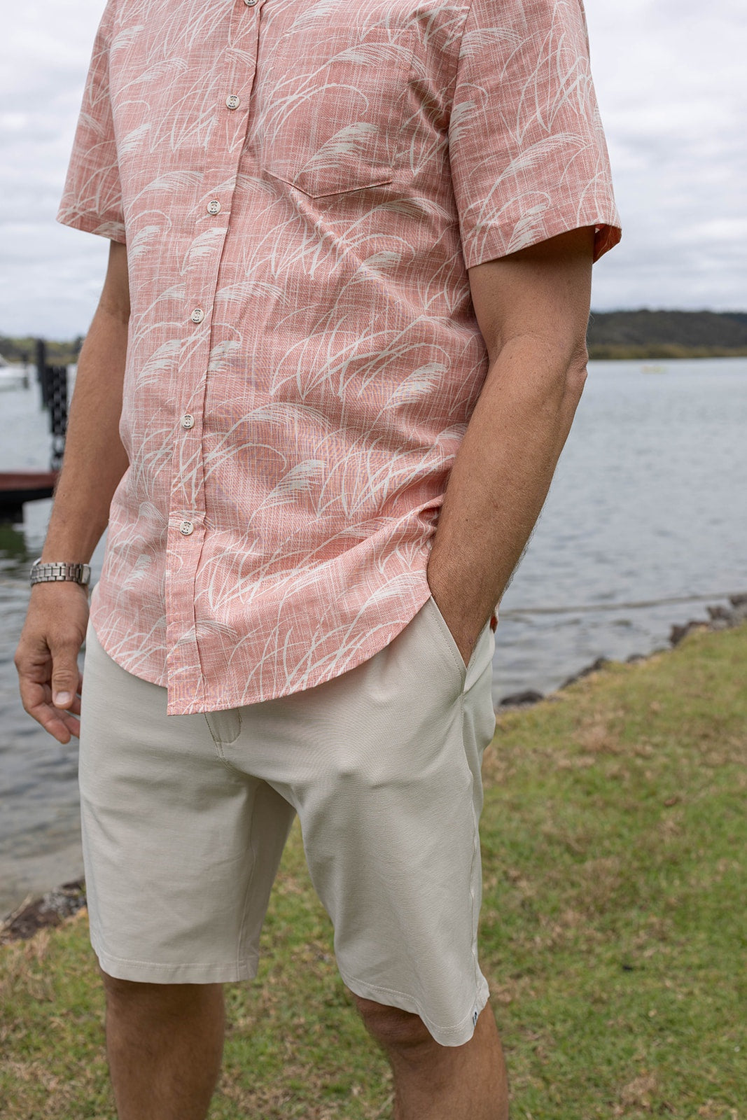 Mens Kiwi Classic short sleeve shirt in coral Toe Toe print – lightweight breathable button-up inspired by New Zealand native grasses, perfect for summer casual wear